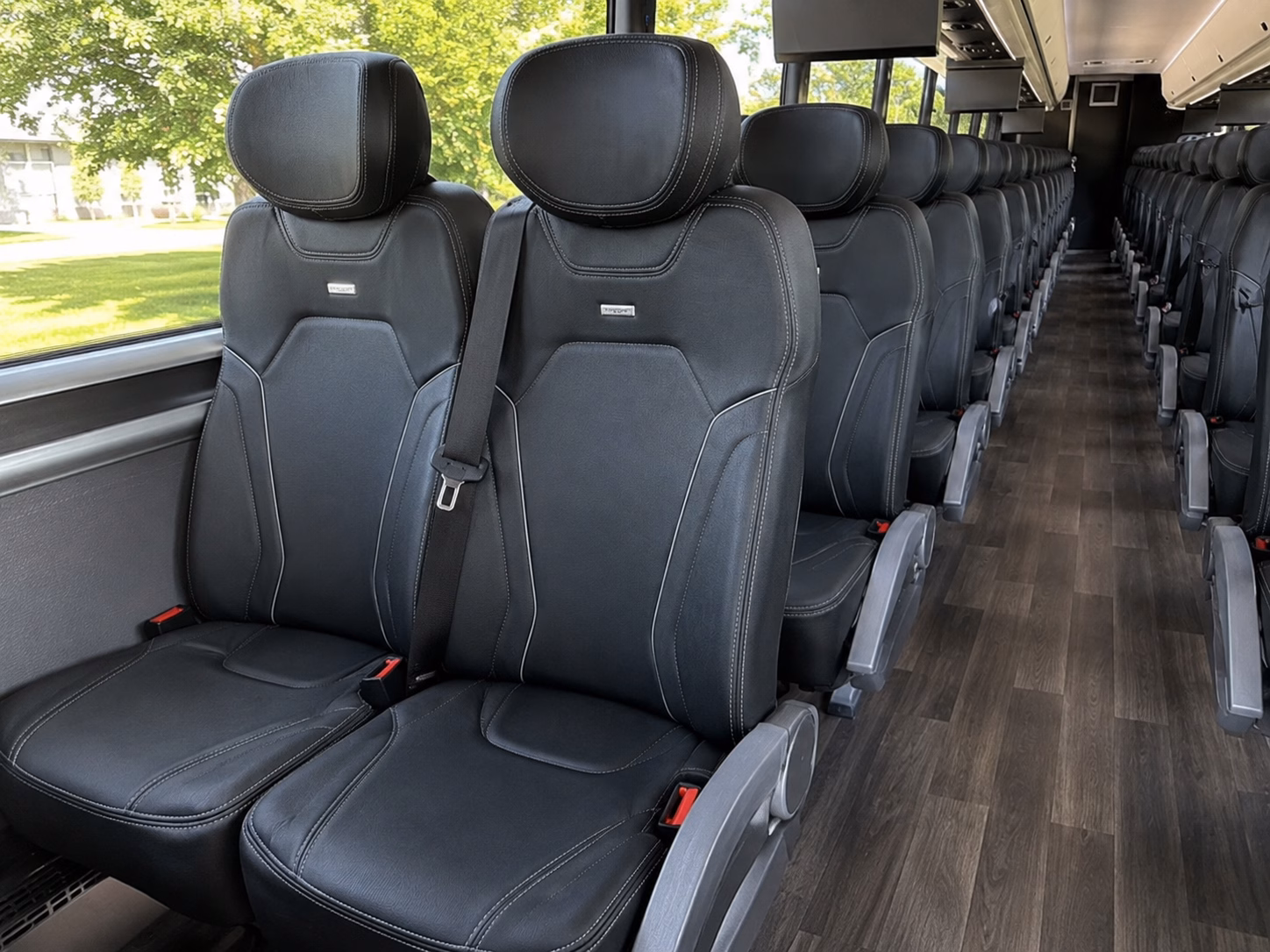 malibu wine country shuttle buses from whittier